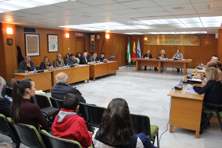 Ciudadanos denuncia que después de casi un mes del acuerdo plenario, 